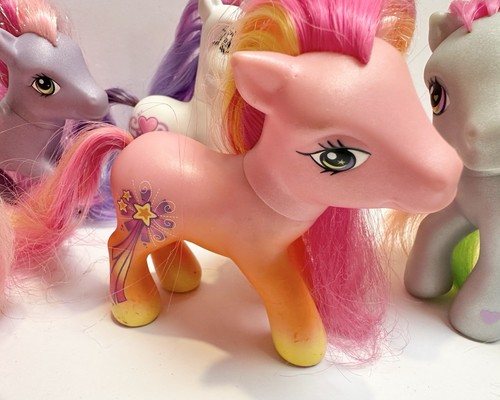 My Little Pony Lot Of 10 Ponies 2002 - 2007 All Different Some Clothing Hasbro - Picture 13 of 18