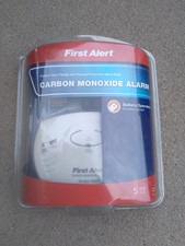 First Alert Carbon Monoxide Alarm Hardwire NEW Battery Operated 2/2