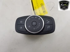 2020 Ford Focus 4 Wagon Light Switch H1BT13D061AC / 2137958 / H1BT13D061AE
