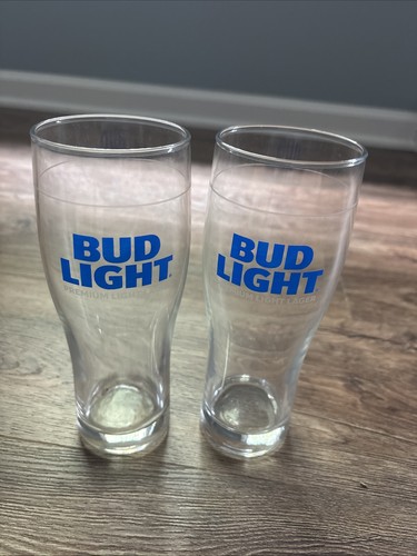 Menge 2 Bud Light Premium Light Lager 16 Unzen Biergläser blau - Y920A - Bild 1 von 3
