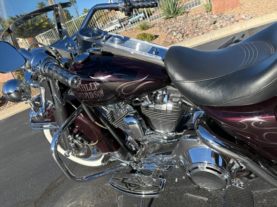 2005 Harley-Davidson Touring  - Image 4 of 4