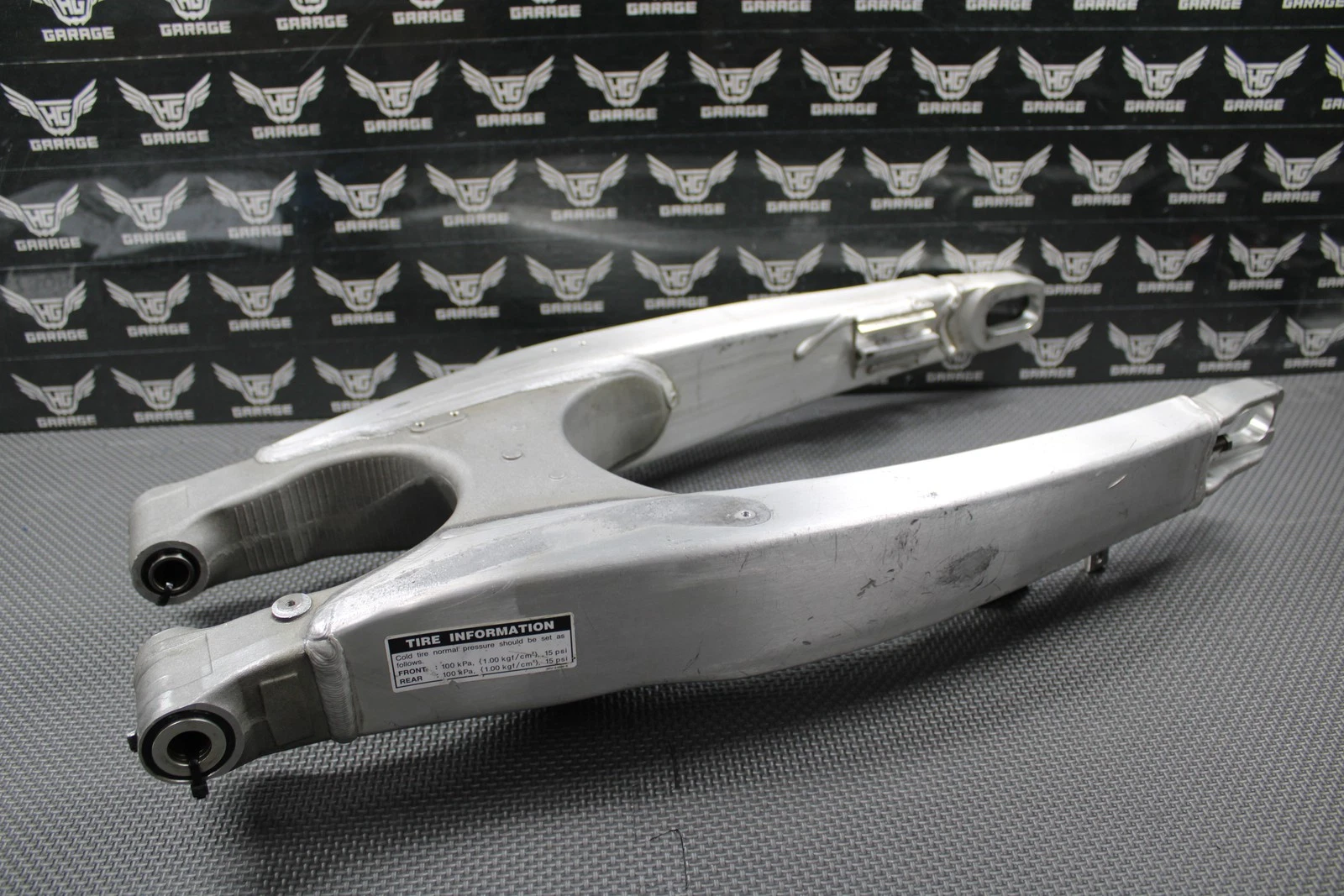 2016 YAMAHA YZ250FX 14-17 YZ250F YZ450F OEM SWINGARM SWING ARM SUSPENSION GOOD!