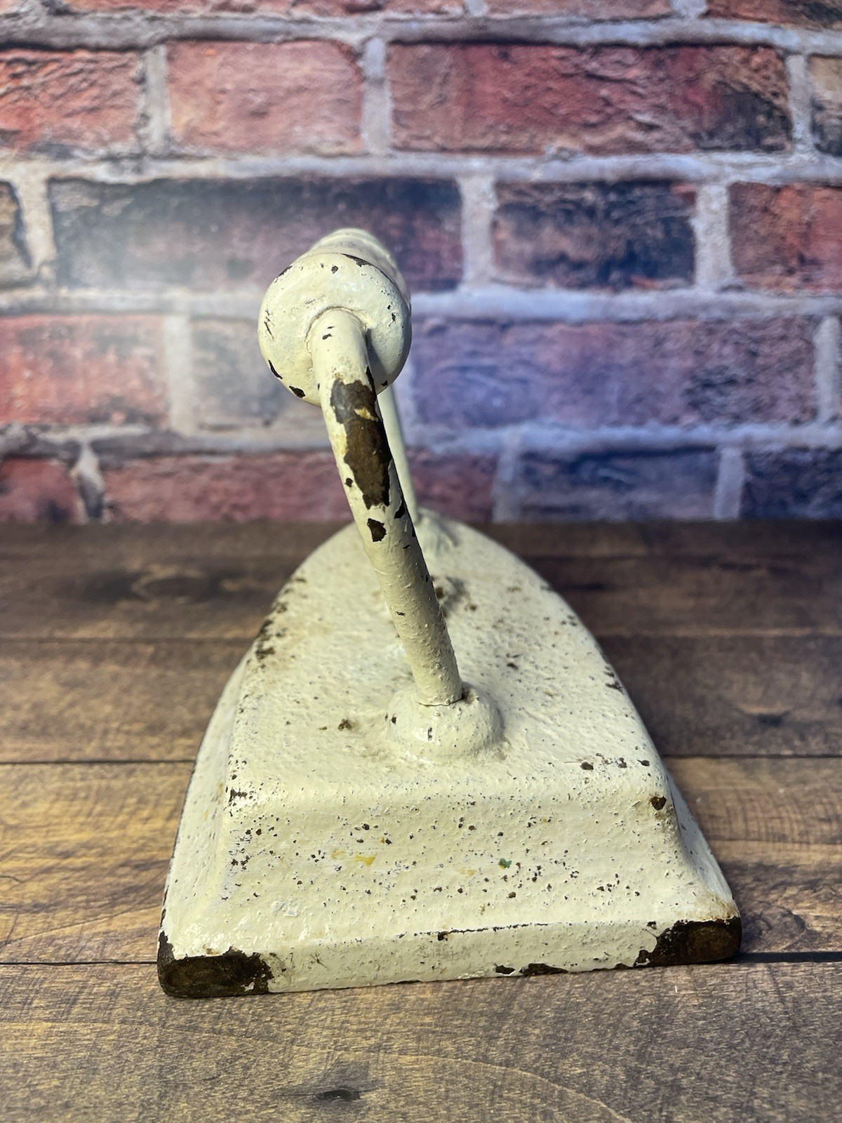 Antique Vintage 7lb Weight Sad Iron 6.25” l x 3.75" w at the back x 4.5” tall