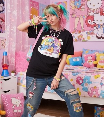 Hello Kitty And Friends X Care Bears T-Shirt Large JUNIORS Black Short Sleeve