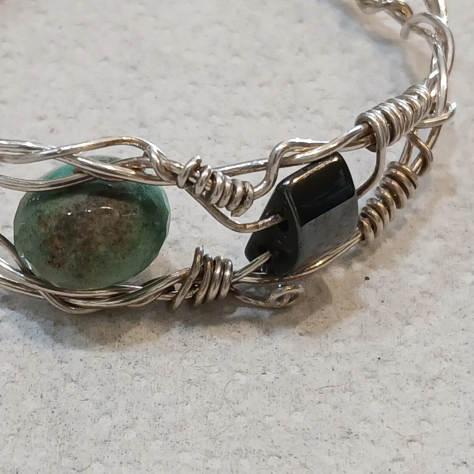 Brazalete de alambre de plata de ley hecho artesanalmente con piedra Brn pulida Cntr ID 6,5" Foto 2 de 4