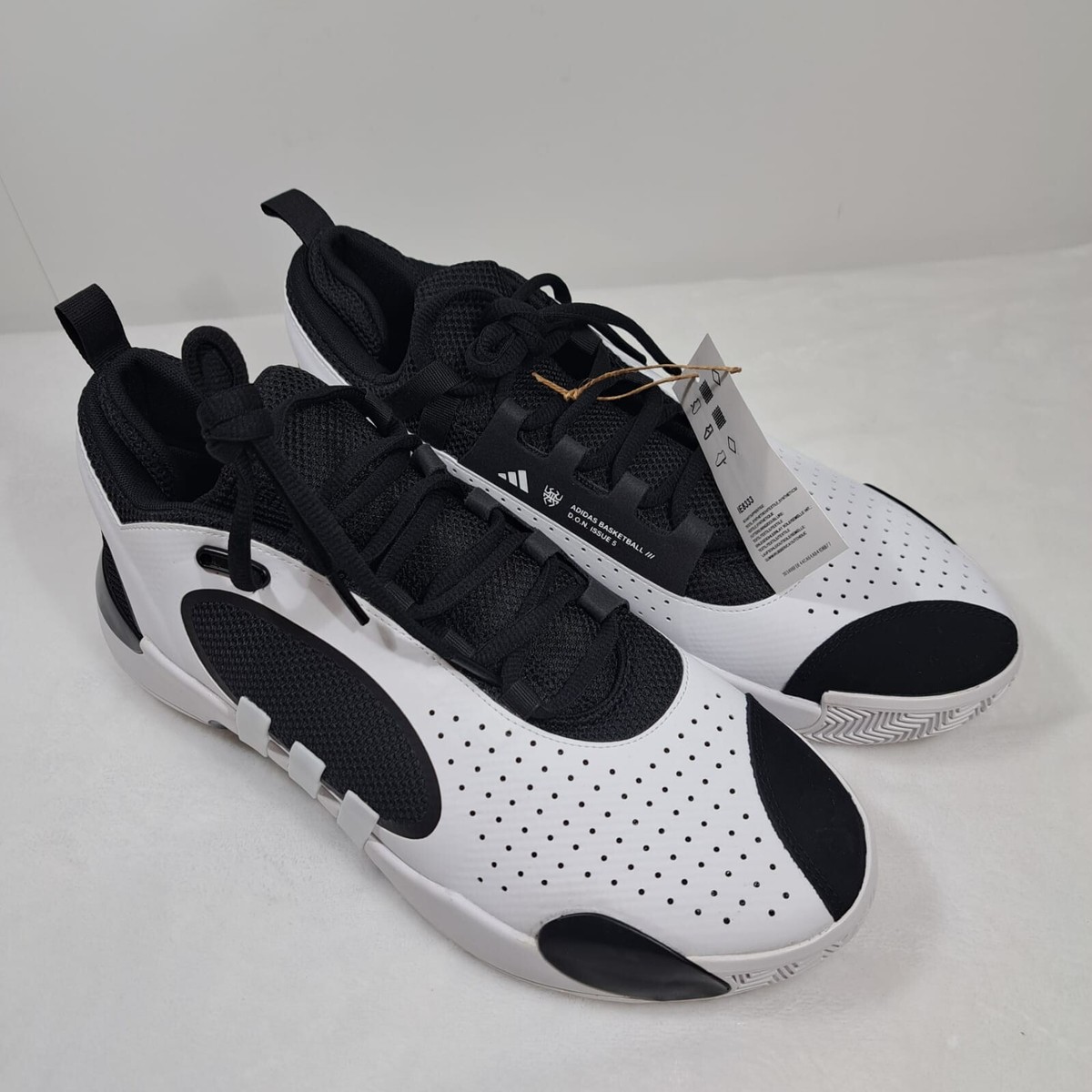 Adidas D.O.N. Issue 5 Shoes Men display picture 1