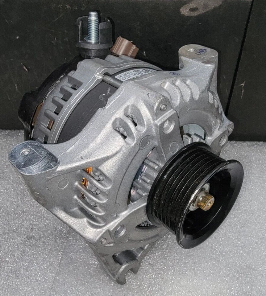 Ford F-250 Super Duty Alt V10 6,8 L 2009-2010/150 amperios/OEM/RemanBy/RR_Alternadores Foto 2 de 4