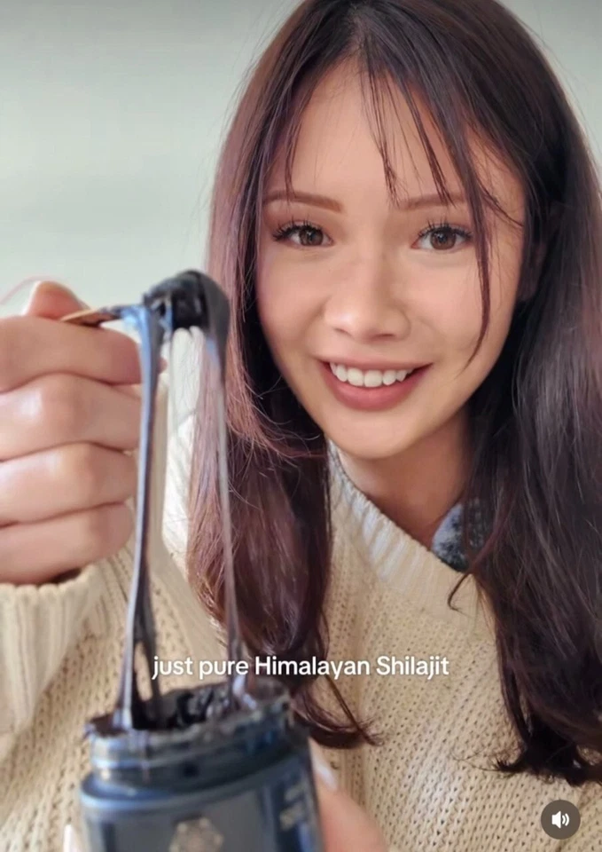 Pure Himalayan Shilajit Resin 30g Glass Jar - GMP - 3rd Party Tested 80%+ Fulvic - image 2 of 4