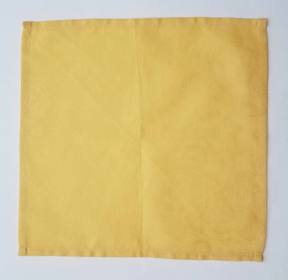 Accesorio de pañuelo cuadrado de bolsillo de 10" con estampado de cachemira amarillo para hombre Foto 2 de 3