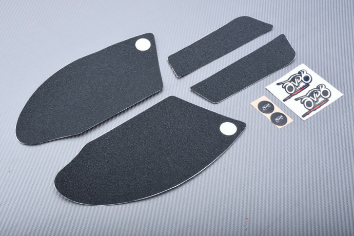 Pads latéraux GSX-R 1000 évitant de glisser vers l'avant du réservoir