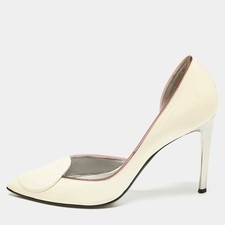 Zapatos de salón Versace de charol crema Medusa punta Dorsay talla 36