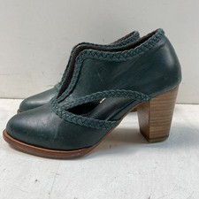 Elf Green Leather Ankle Booties Women's Size 6
