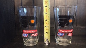 Set Of 2 Vintage NHL Philadelphia Flyers Budweiser Beer Glass Bud Ice