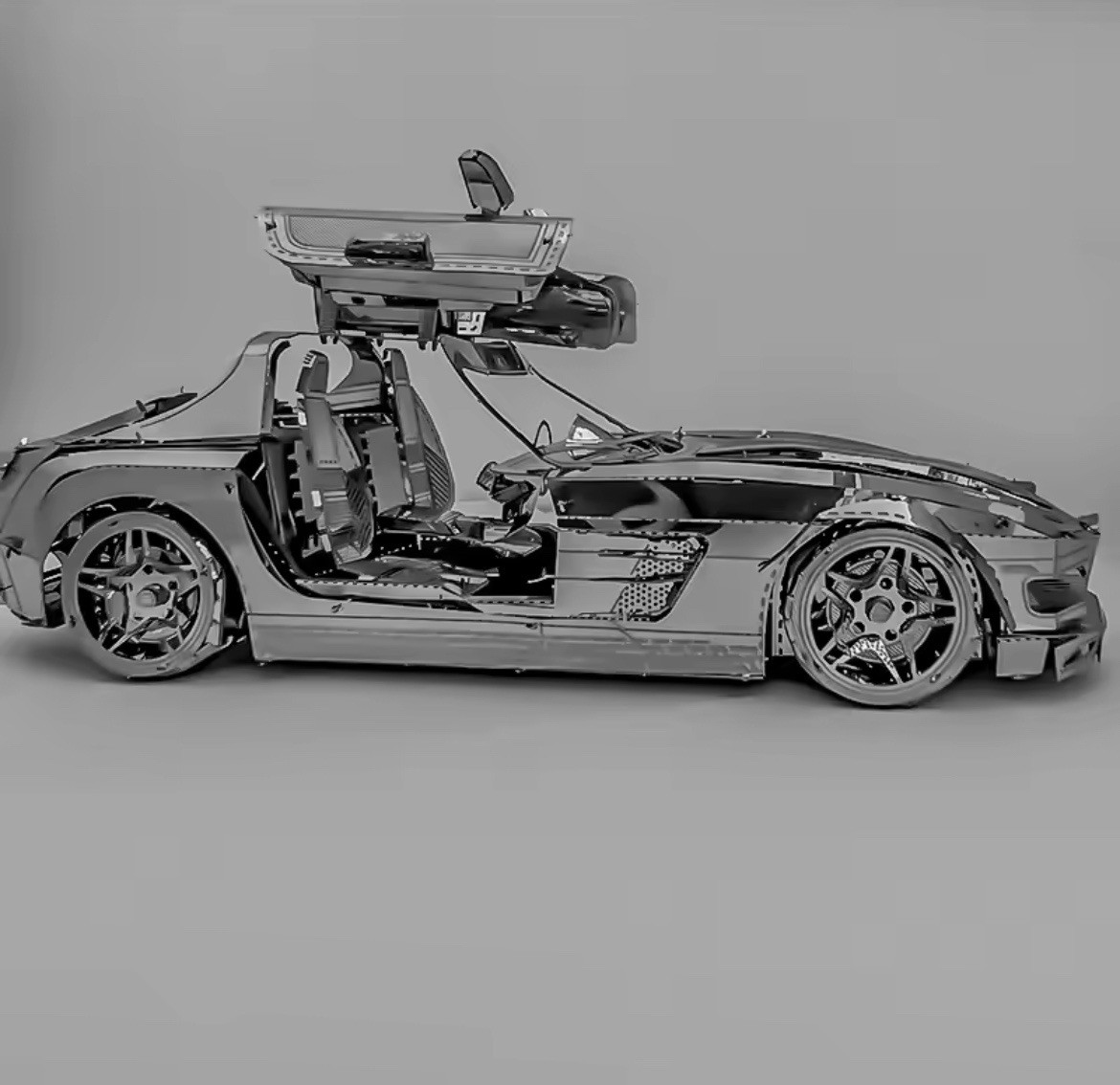 Foto 5 di 6