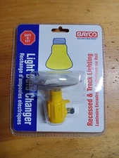Bayco  Light Bulb Changer  For Recessed and Track Light Bulbs