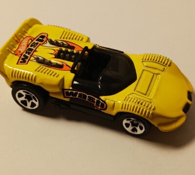 1997 Hot Wheels Chaparral 2 Wasp Yellow Die cast
