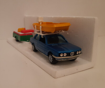 FORD CORSAIR AVEC SA CARAVANE CARARAMA 1:43 boite vitrine de reference