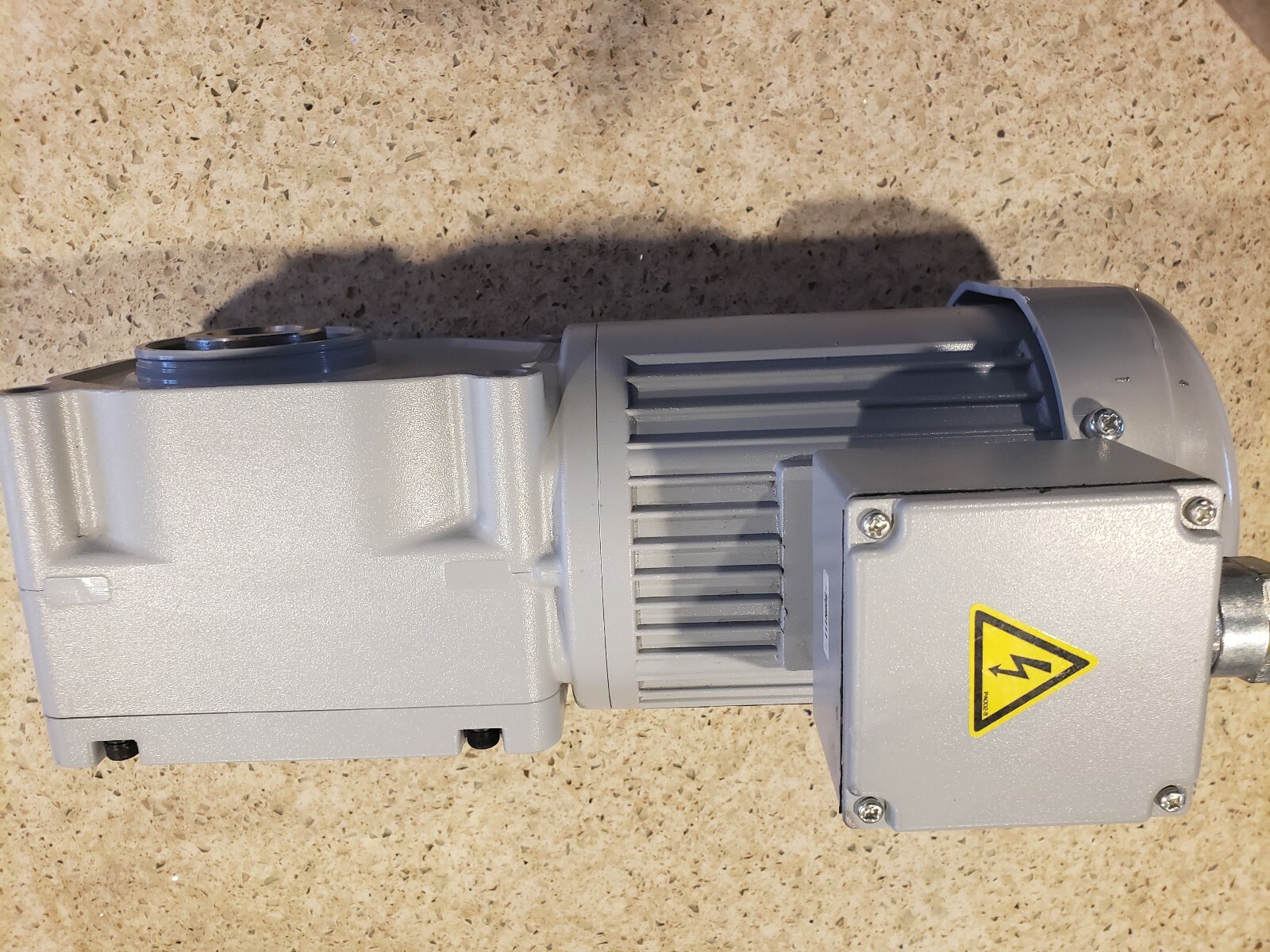 Moteur à Induction 3 Phases GTR G3FM-22-40-T020A - Pour Applications Industrielles, Neuf