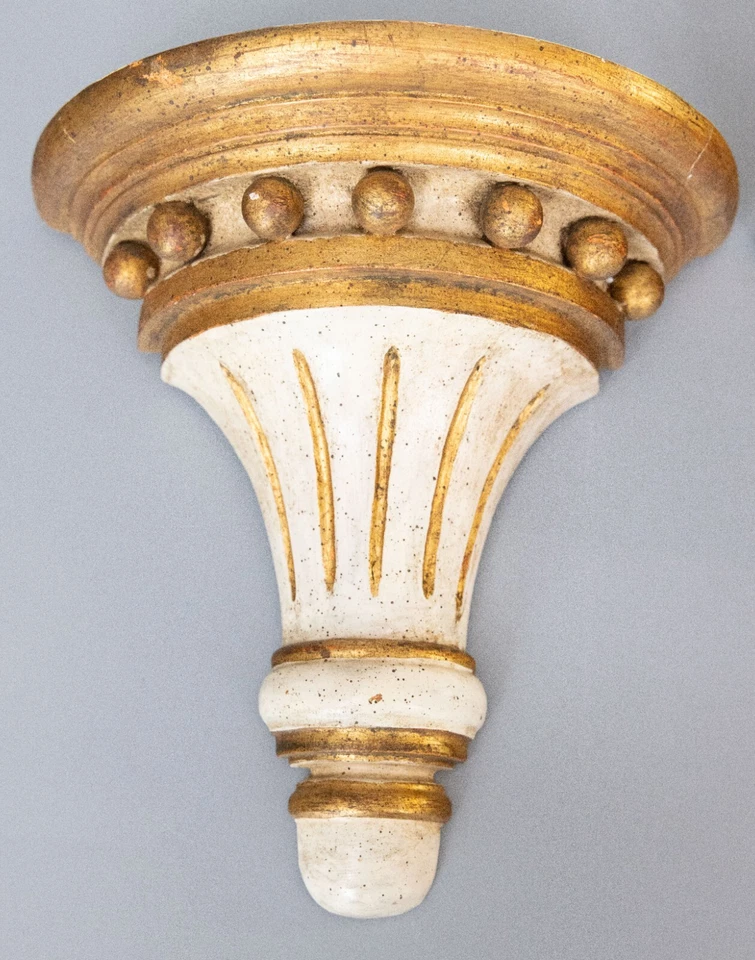 Par de soportes de pared italianos de madera dorada envejecida de los años 50 ménsulas estantes Foto 2 de 4