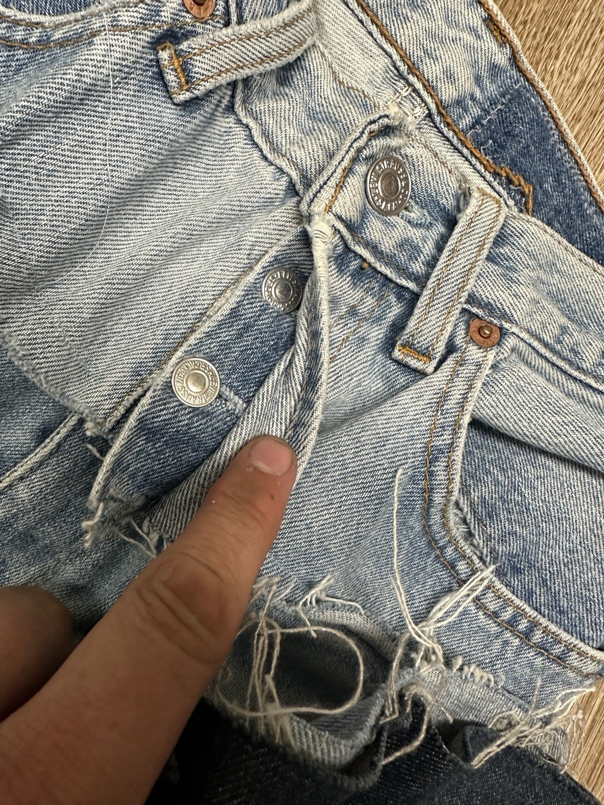 Vintage Levi’s 901 Button Fly Patch Work Jeans Si… - image 7