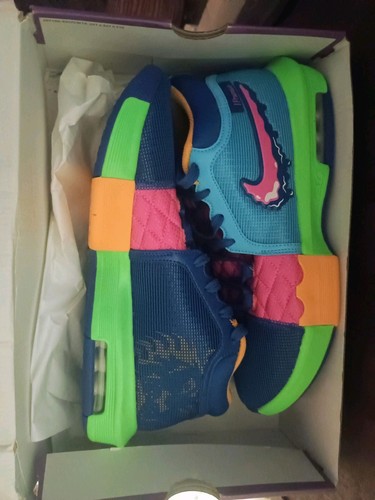 New in Original Box Nike LeBron Witness MidTop Basketball Shoes - Picture 5 of 11