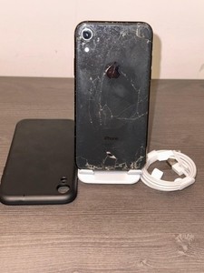 Apple iPhone XR 64GB schwarz entsperrt Rückseite gesprungen Schnäppchen UK günstiges Angebot