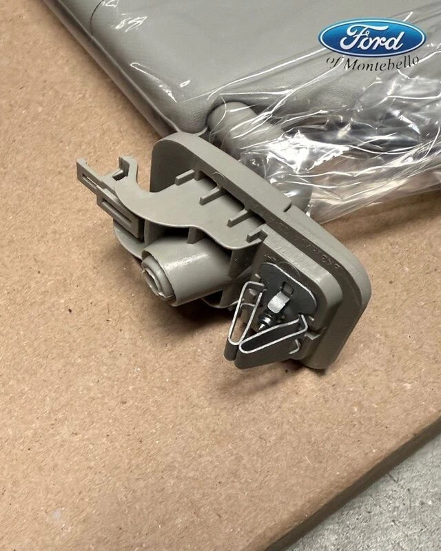 Conjunto de parasol Ford Transit 2015-2025 | Original OEM CK4Z-6104105-BB | Conductor Foto 3 de 4