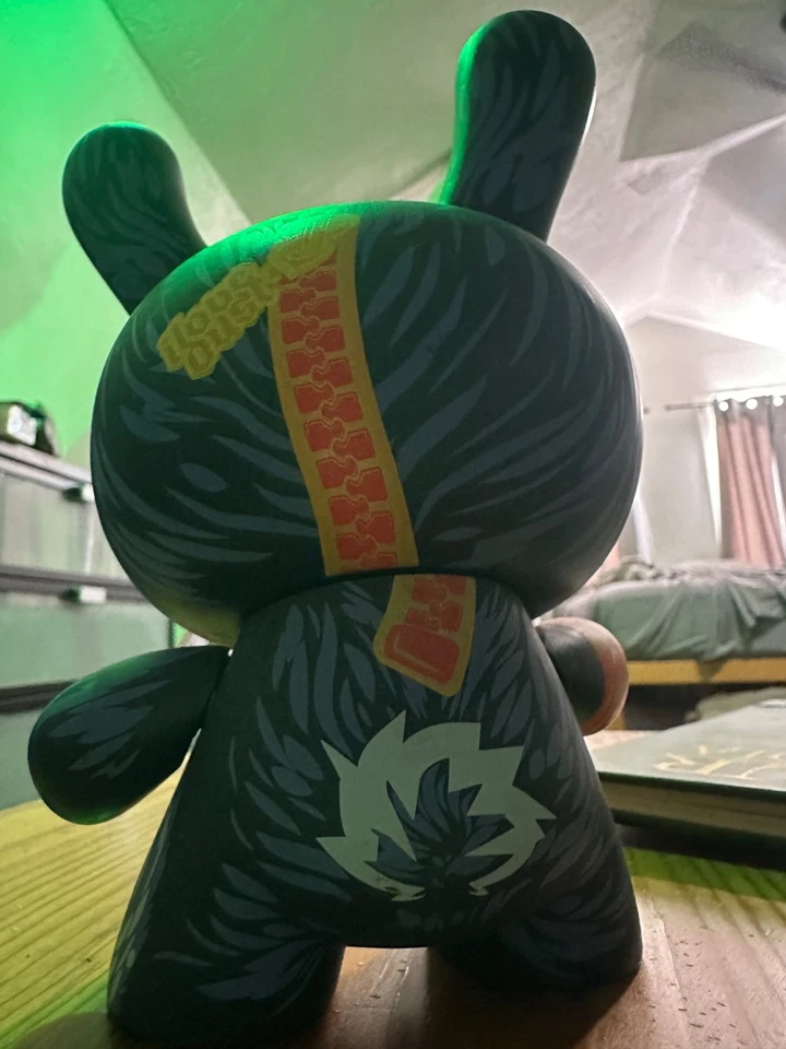 Kidrobot Dunny 8” Bestia por ilovedust Diseñador Vinilo Arte Juguete Figura Raro Foto 2 de 4