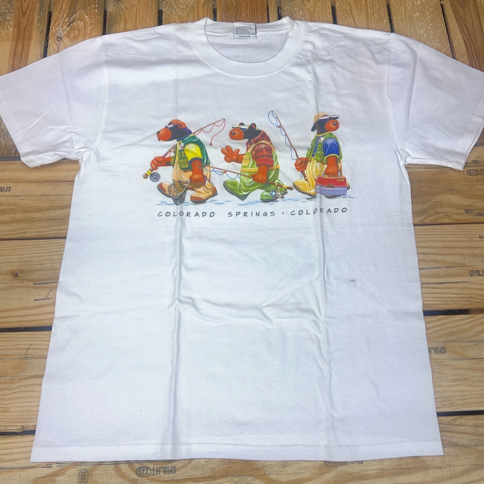 Vintage 2005 Duck Co Colorado Springs Fishing Bears T-Shirt Size L White Humor