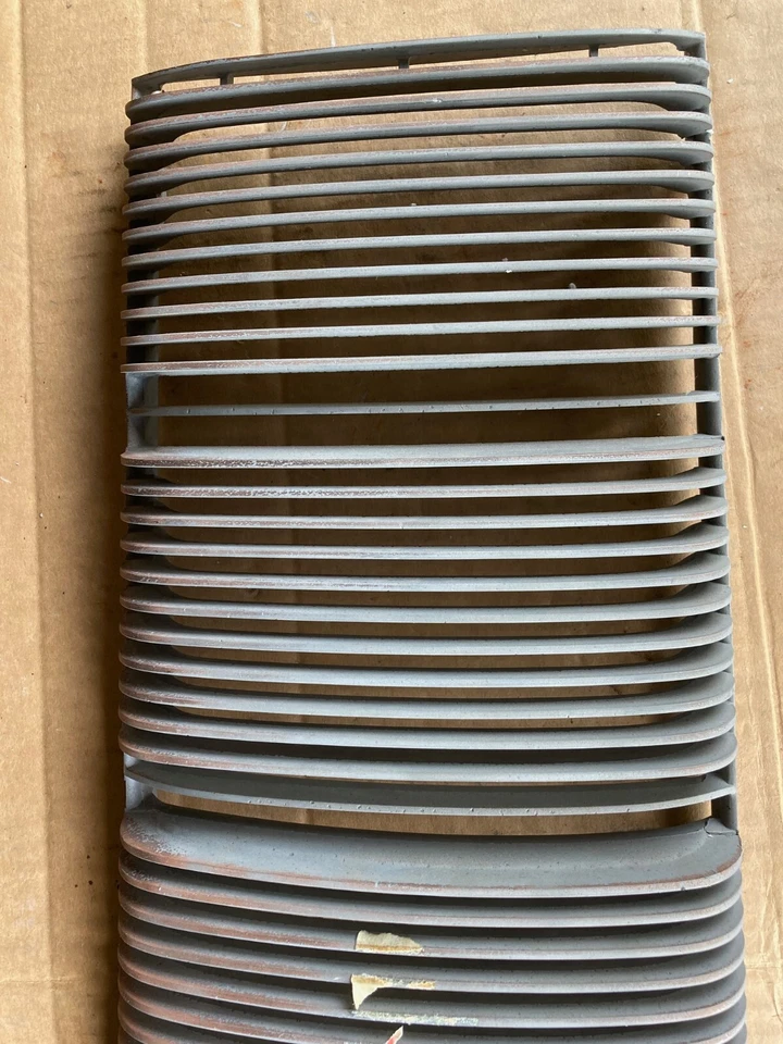 1946 1947 1948 Mercury Grill OEM Ford "Eight" Grille Trim Moulding 59-A-8150 Foto 4 de 4