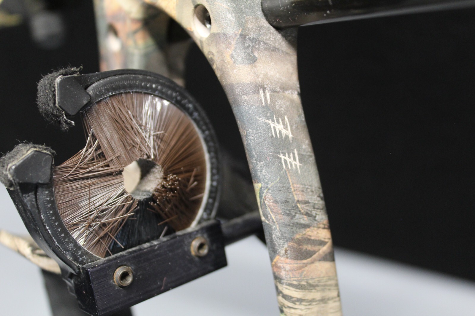 Hoyt Vectrix XL XT Compound Bow Camo & TruGlo Sight Doinker Stabilizer