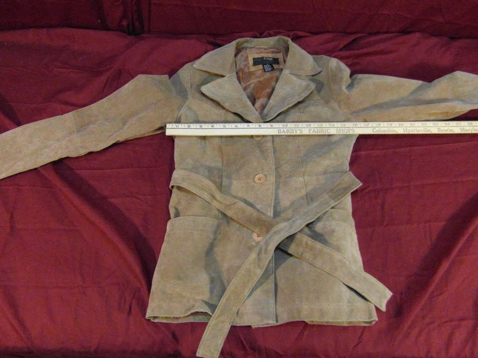 WOMENS SMALL HOLLYWOOD 1960s VINTAGE OUTER EDGE BEIGE 100% SUEDE LEATHER JACKET  - Image 2 of 4