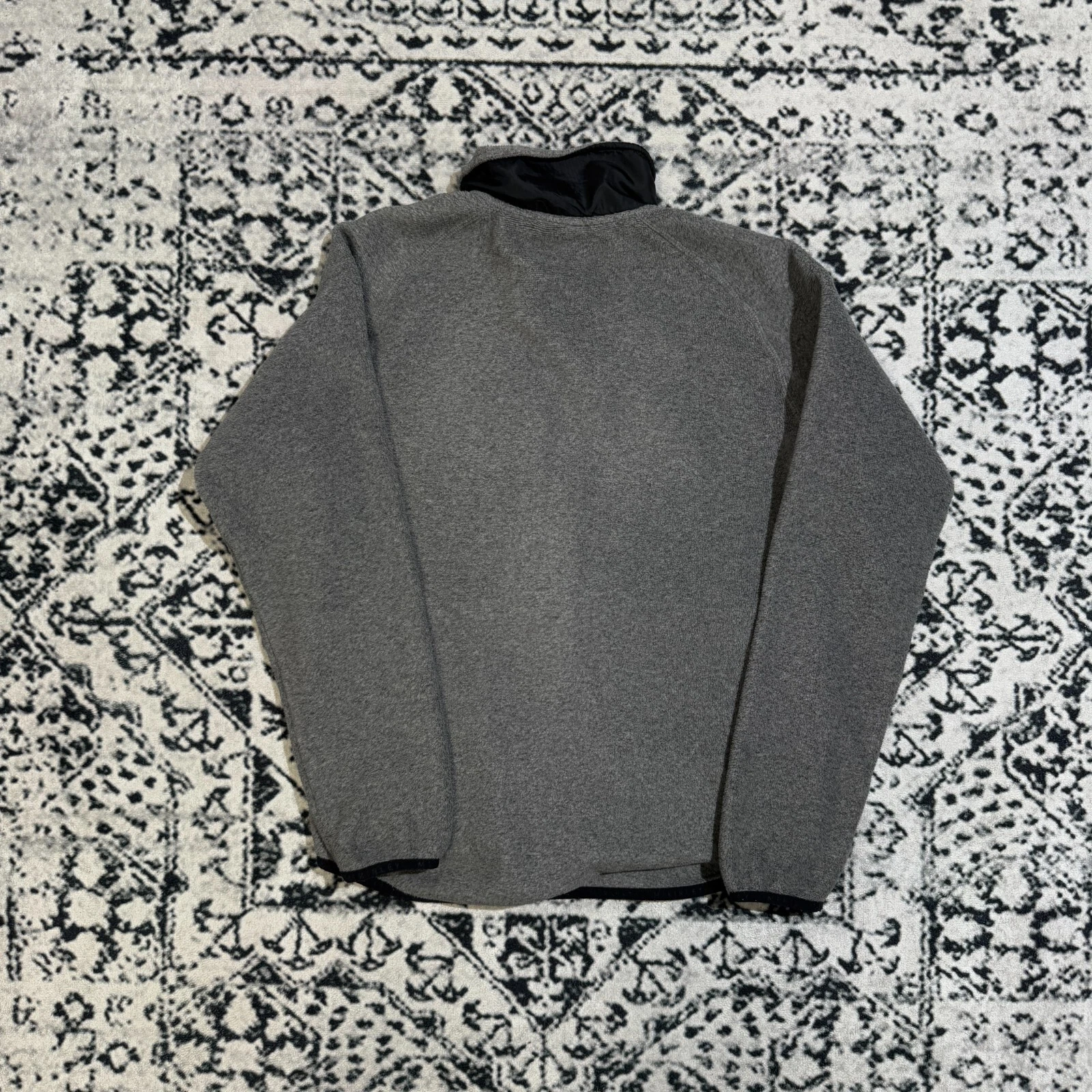 GUCCI Giacca pile Mc Kinley unisex grigio poliestere taglia XS vestibilità regolare Y2K lupo anni 90 A