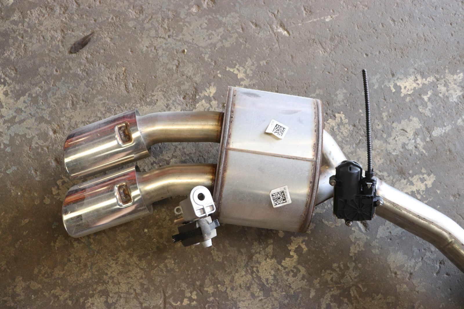 2019 18 19 AUDI S5 A5 SPORTBACK EXHAUST MUFFLER DUAL TIP 8W0253611 3.0