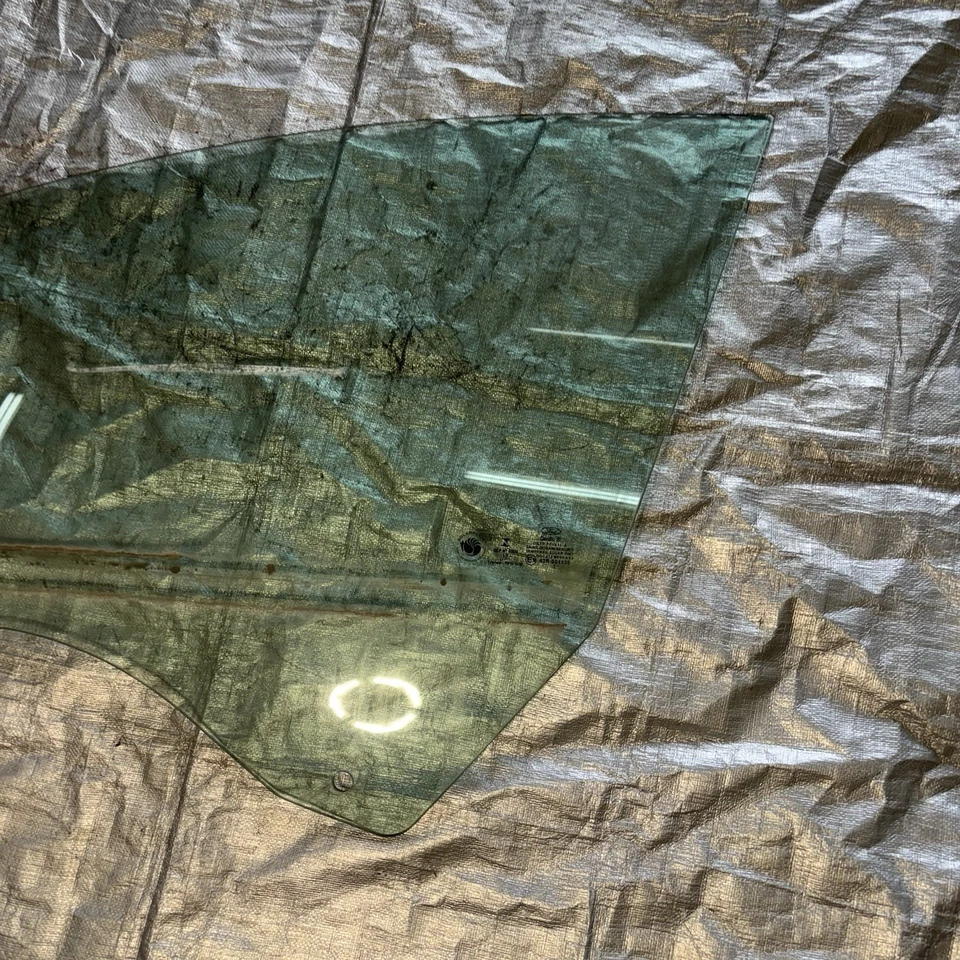 2013-2020 Ford Fusion FRONT DRIVER Door Window Glass OEM - Image 3 of 4