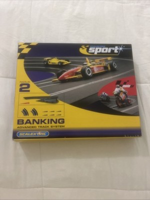 SCALEXTRIC BANKING ADVANCED TRACK SYSTEM C8296  RADIUS 2 X 45° TRACKS + SUPPORTS