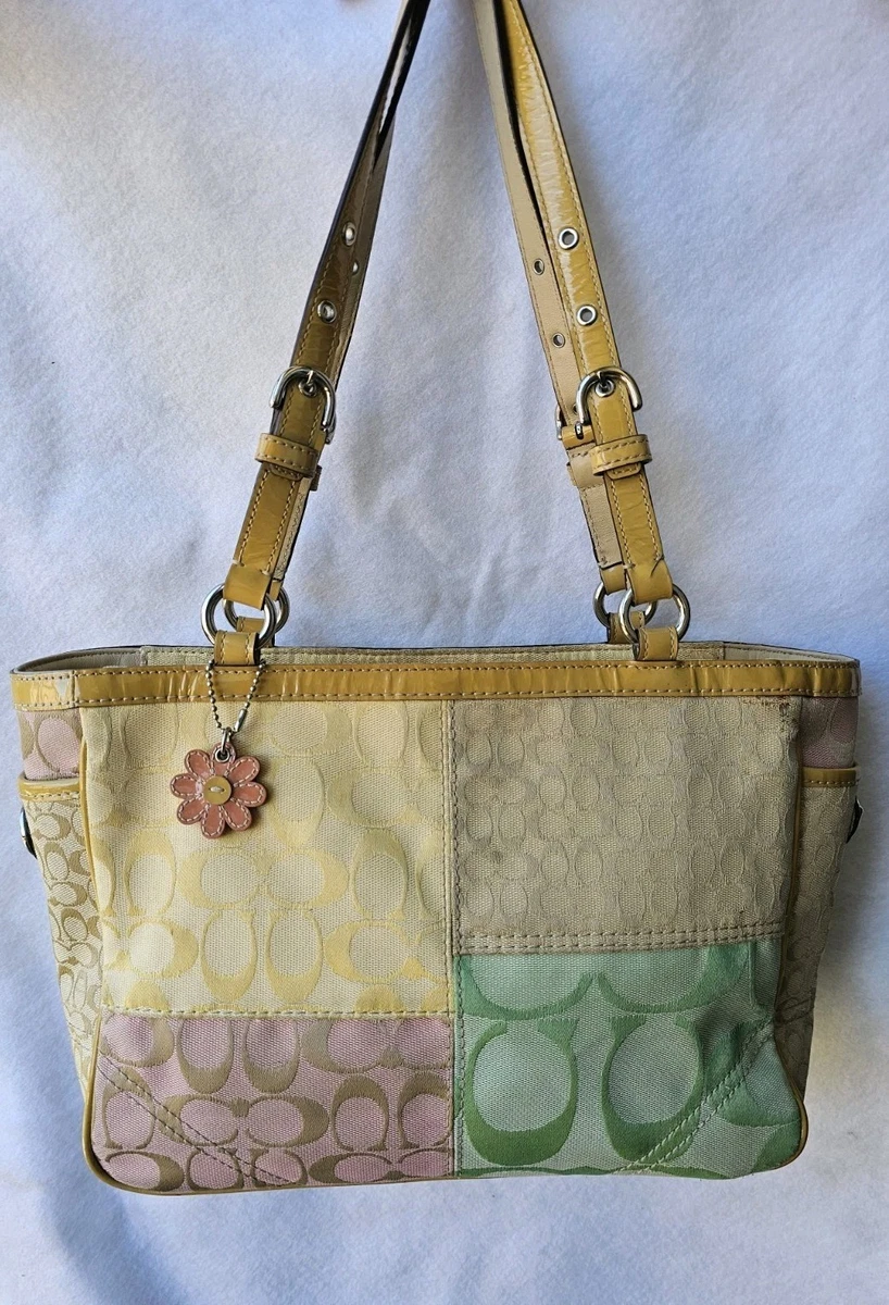 Preços baixos em Bolsa tote Coach Patchwork Exterior Bolsas
