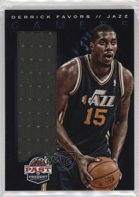 2012-13 Panini Past & Present Gamers Materials Derrick Favors #30 03x6