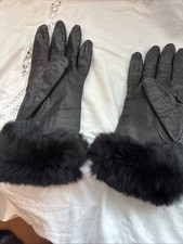 Vintage Lord and Taylor gloves size 7.5 with fur cuff