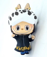 Figura Pop Mart Labubu Los Monstruos x One Piece Ley Trafalgar Sin Soporte ni Espada