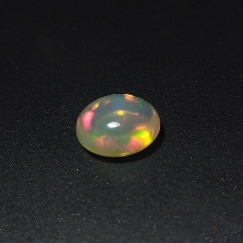 3.6 Ct Natural Transparent Red Green Yellow Flash Fire Welo Opal Oval Cabochon
