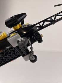 LEGO DC  Super Heroes: Batman / Man-Bat Set #76011 -MISSING PIECE