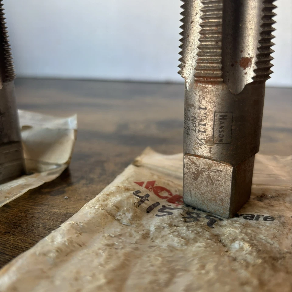 2 Vintage Irwin Hanson NPT Taper Pipe Taps - 3/4-14 NPT 29/32, 1-11 1/2 - 1-9/64 - Image 3 of 4