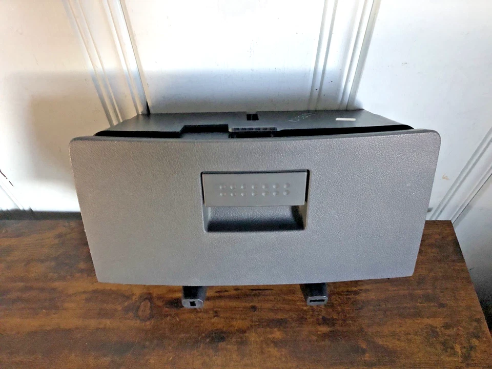 Dodge Ram 1500 2500 2006-2008 plegable montado en el tablero portavasos OEM Foto 3 de 4