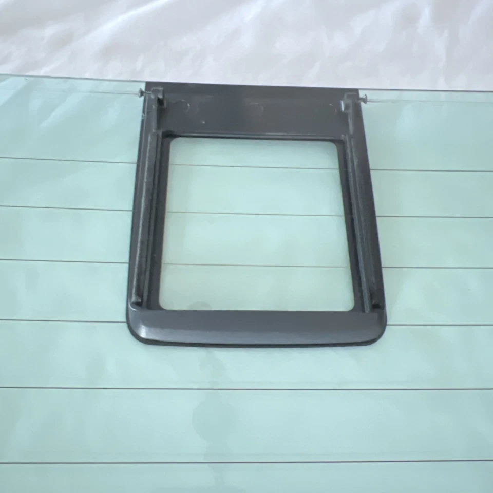 1986 To 1990 Porsche 911 930 Coupe Rear Glass Original No Scratches  Tinted  - Image 3 of 4