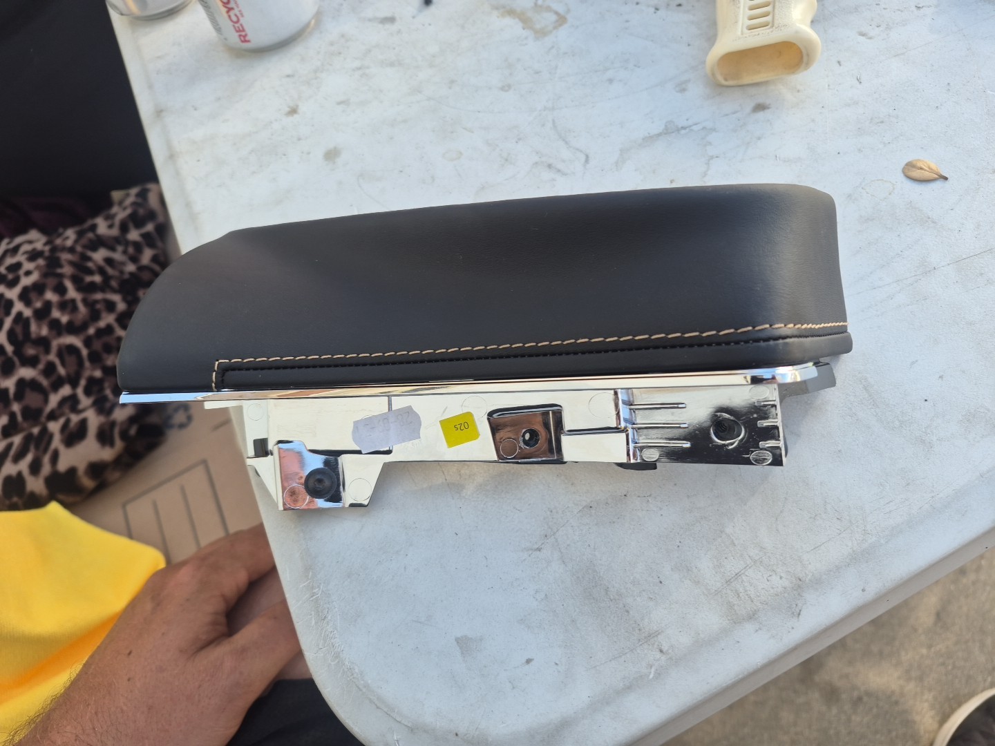 22 Bentley Continental Flying Spur LH Rear Waist trail Trim Piece 3se868061A