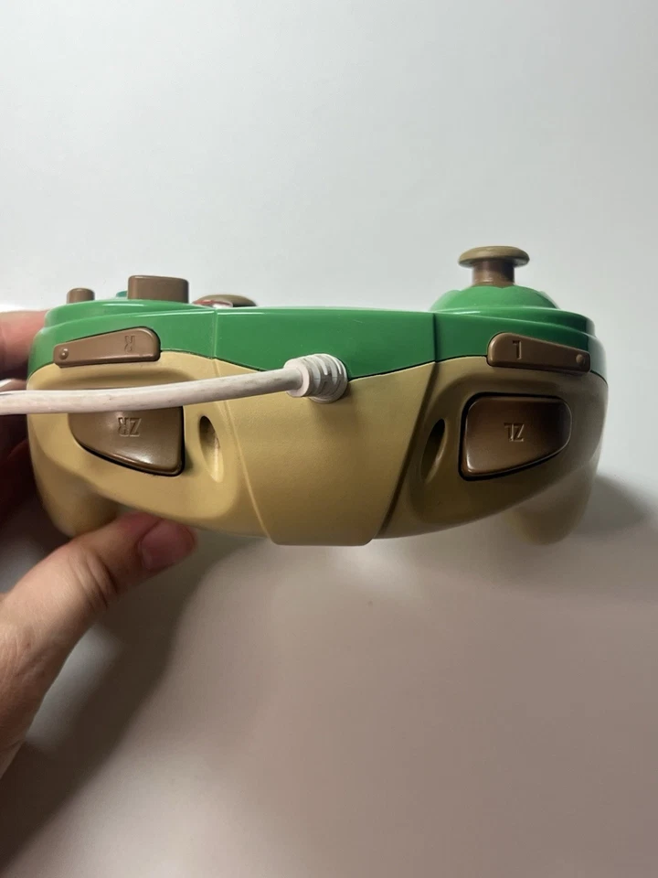 Nintendo Wii/Wii U Zelda Link Controller Fight Pad for Super Smash Bros GameCube - Image 4 of 4