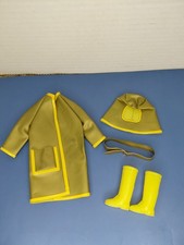 Vintage Barbie Clone Maddie Mod Slick Chick 1726 Gold Raincoat Fashion Mego