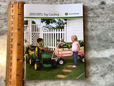 Catalogue jouets tracteurs agricoles camions Ertl JOHN DEERE 2010