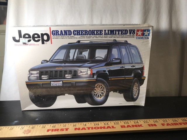 jeep cherokee plastic model kit